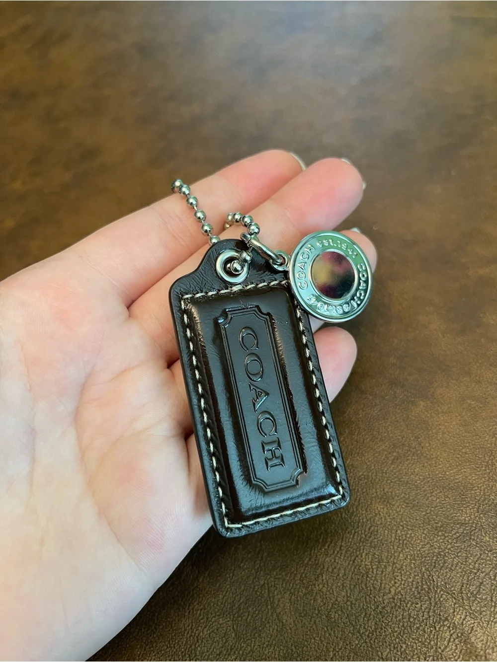 Coach hang tag set